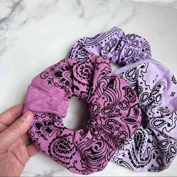 Handmade Paisley Bandana Scrunchies Bleach Dyed Tie Dyed Muted Earthy SKU 5567 - Picture 3 of 6